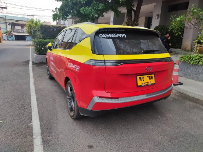 รถแท็กซี่ MPV ไฟฟ้า ทข-786