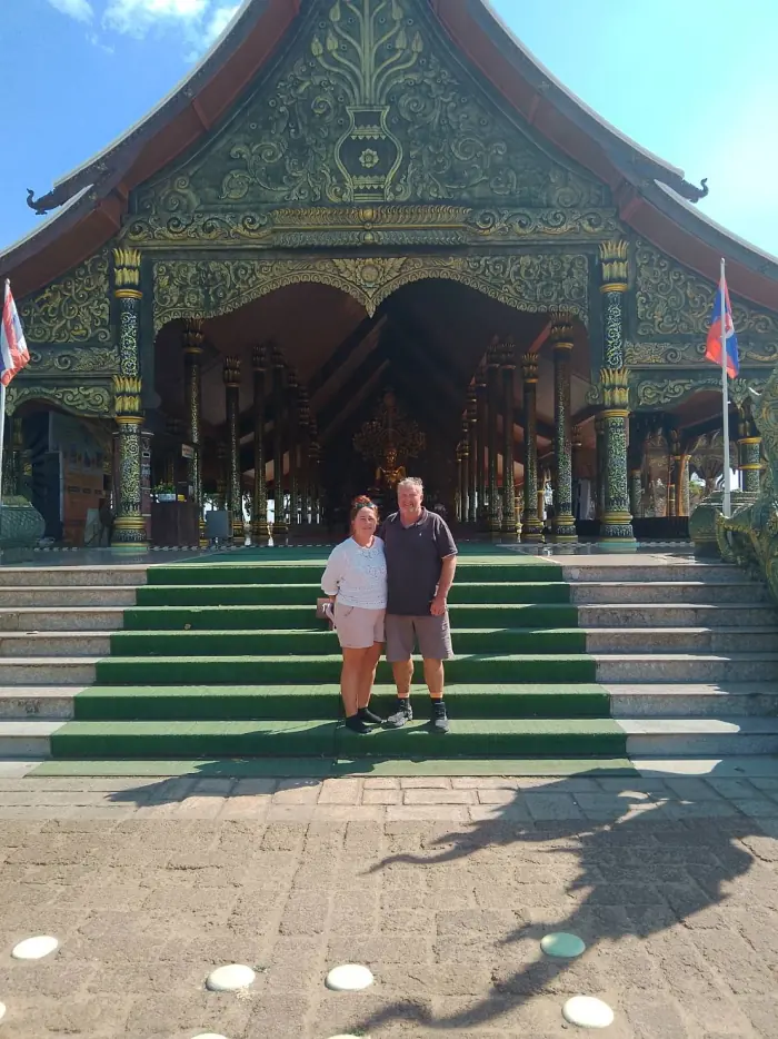 พาเที่ยววัดสิรินธรวราราม ภูพร้าว อุบลราชธานี